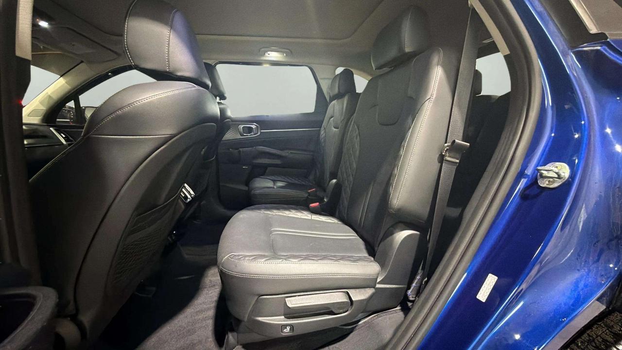 2023 Kia Sorento SX | CLEAN CARFAX| LEATHER | 9 SERVICE| 1 OWNER Photo