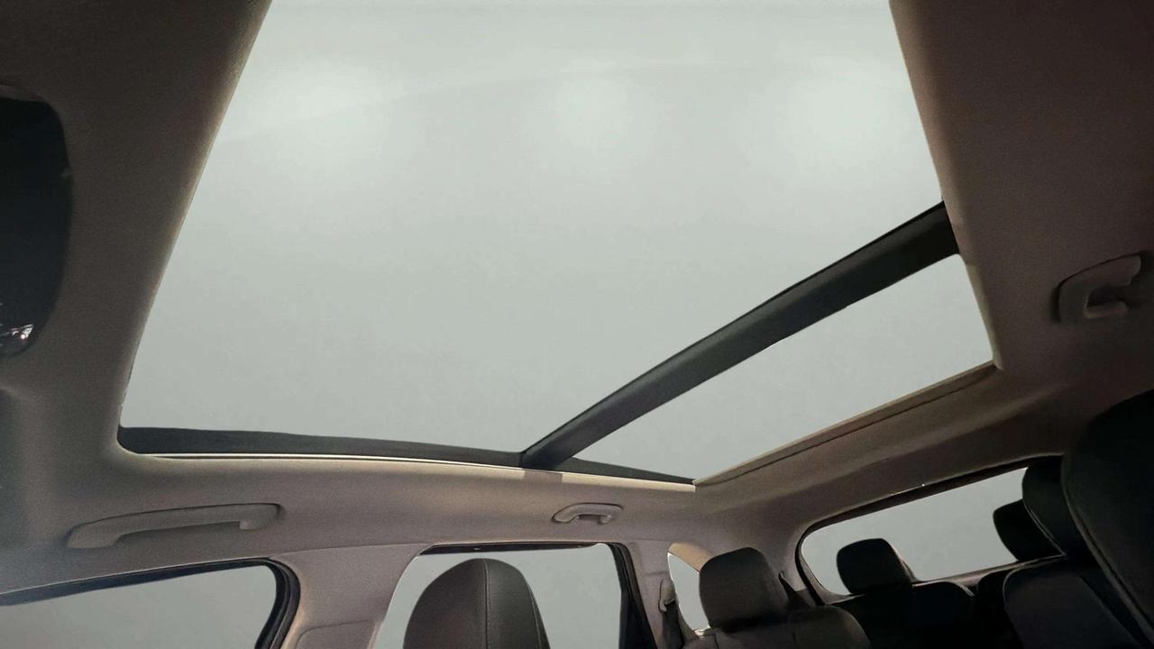 2023 Kia Sorento SX | CLEAN CARFAX| LEATHER | 9 SERVICE| 1 OWNER Photo