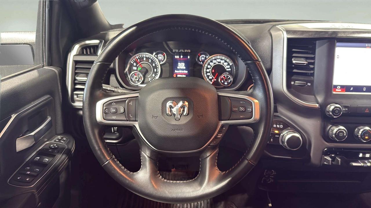 2024 RAM 3500 BIG HORN | 6.4 HEMI | LOW KMS | CLEAN CARFAX | Photo