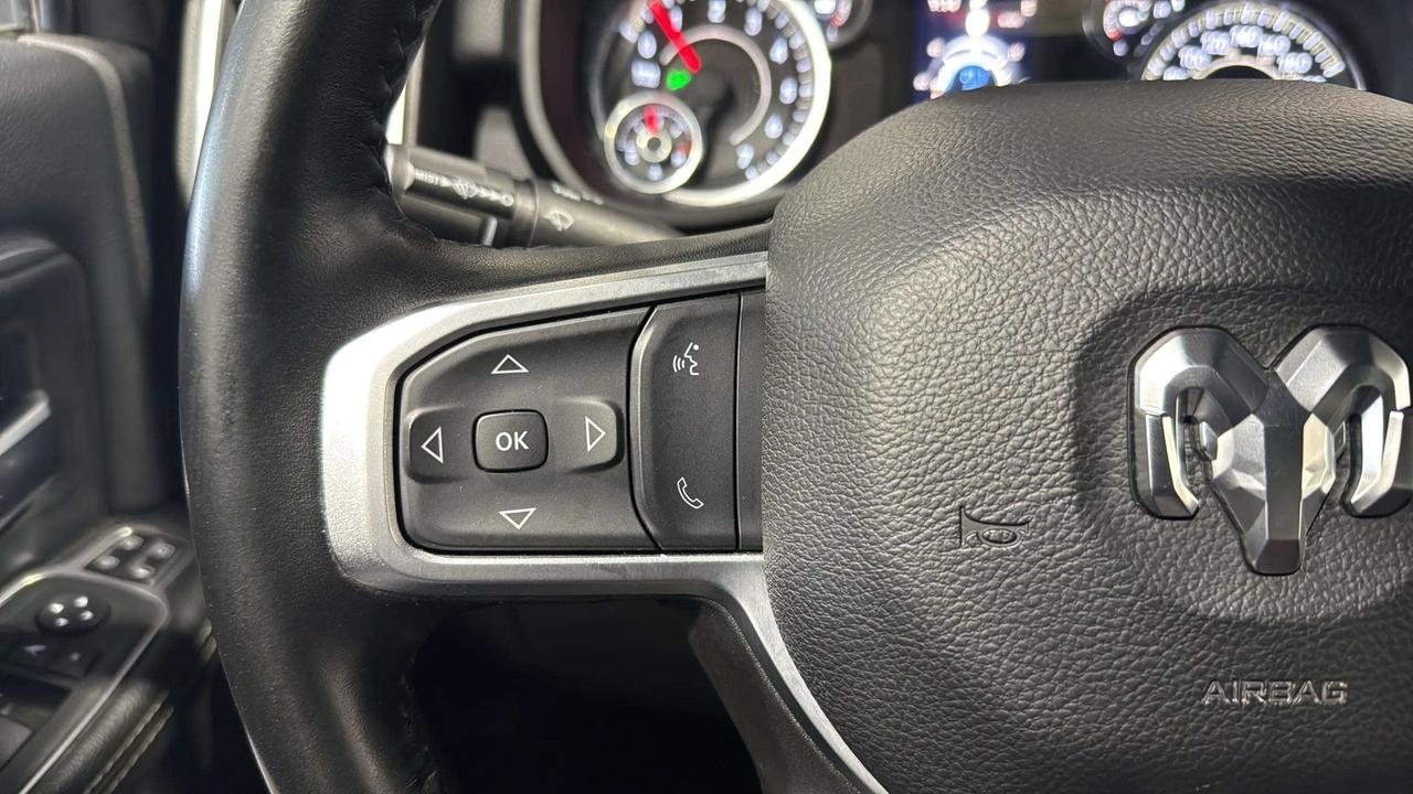 2024 RAM 3500 BIG HORN | 6.4 HEMI | LOW KMS | CLEAN CARFAX | Photo