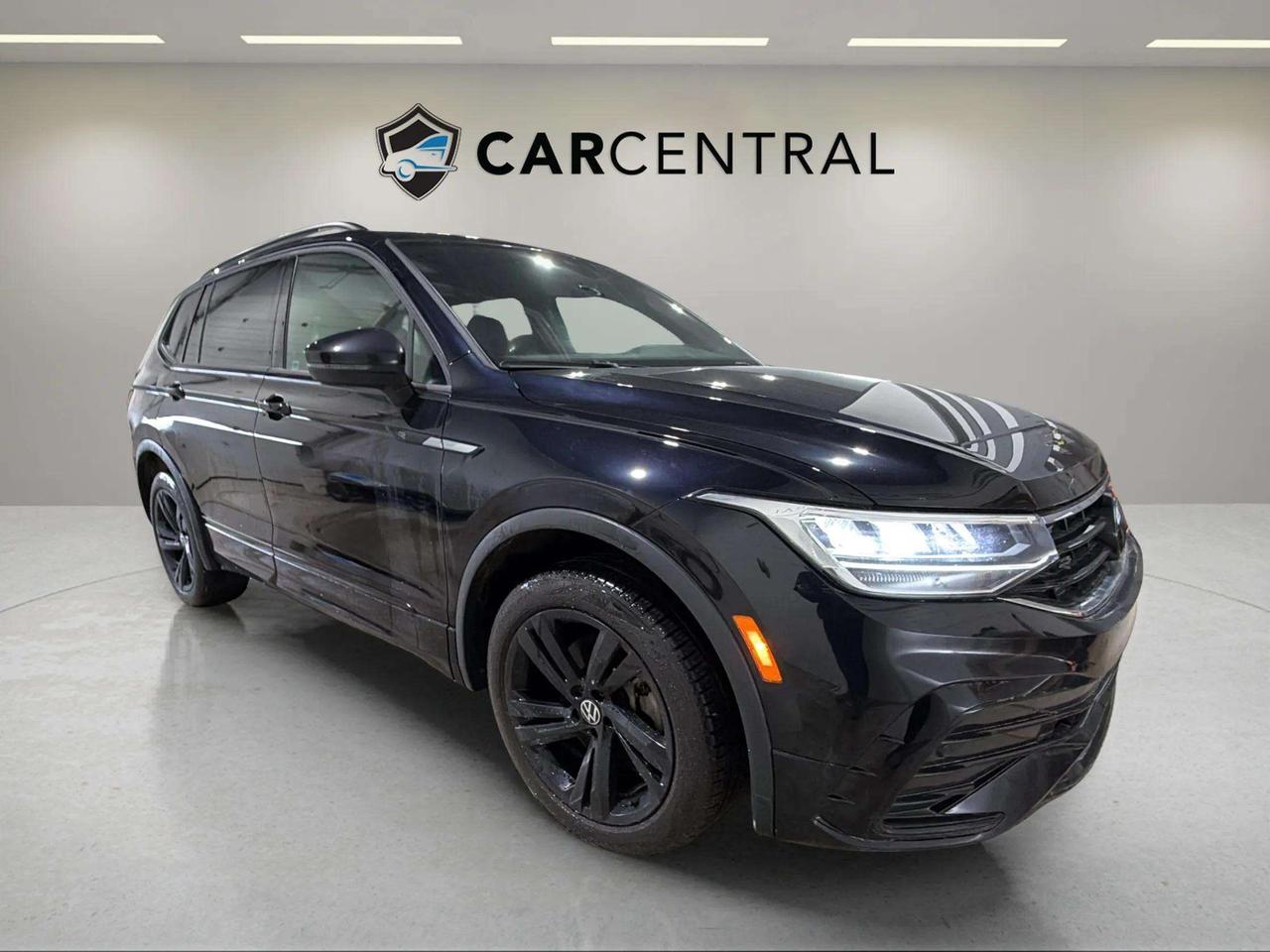 2024 Volkswagen Tiguan COMFORTLINE R LINE BLACK EDITION | CLEAN CARFAX | Photo