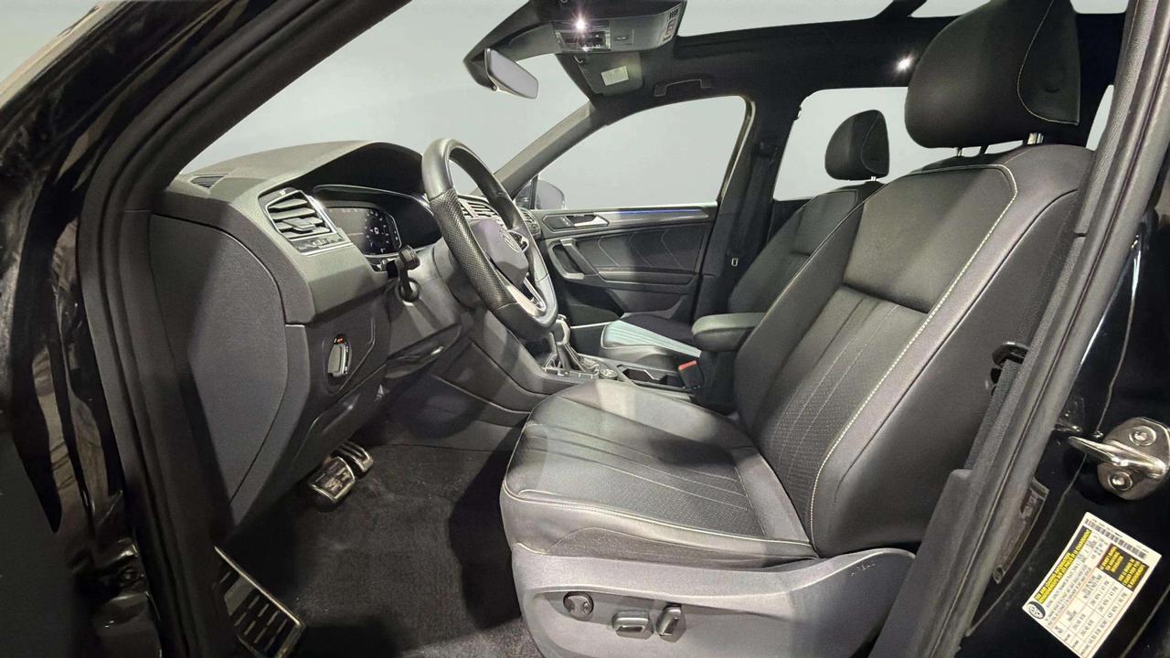 2024 Volkswagen Tiguan COMFORTLINE R LINE BLACK EDITION | CLEAN CARFAX | Photo