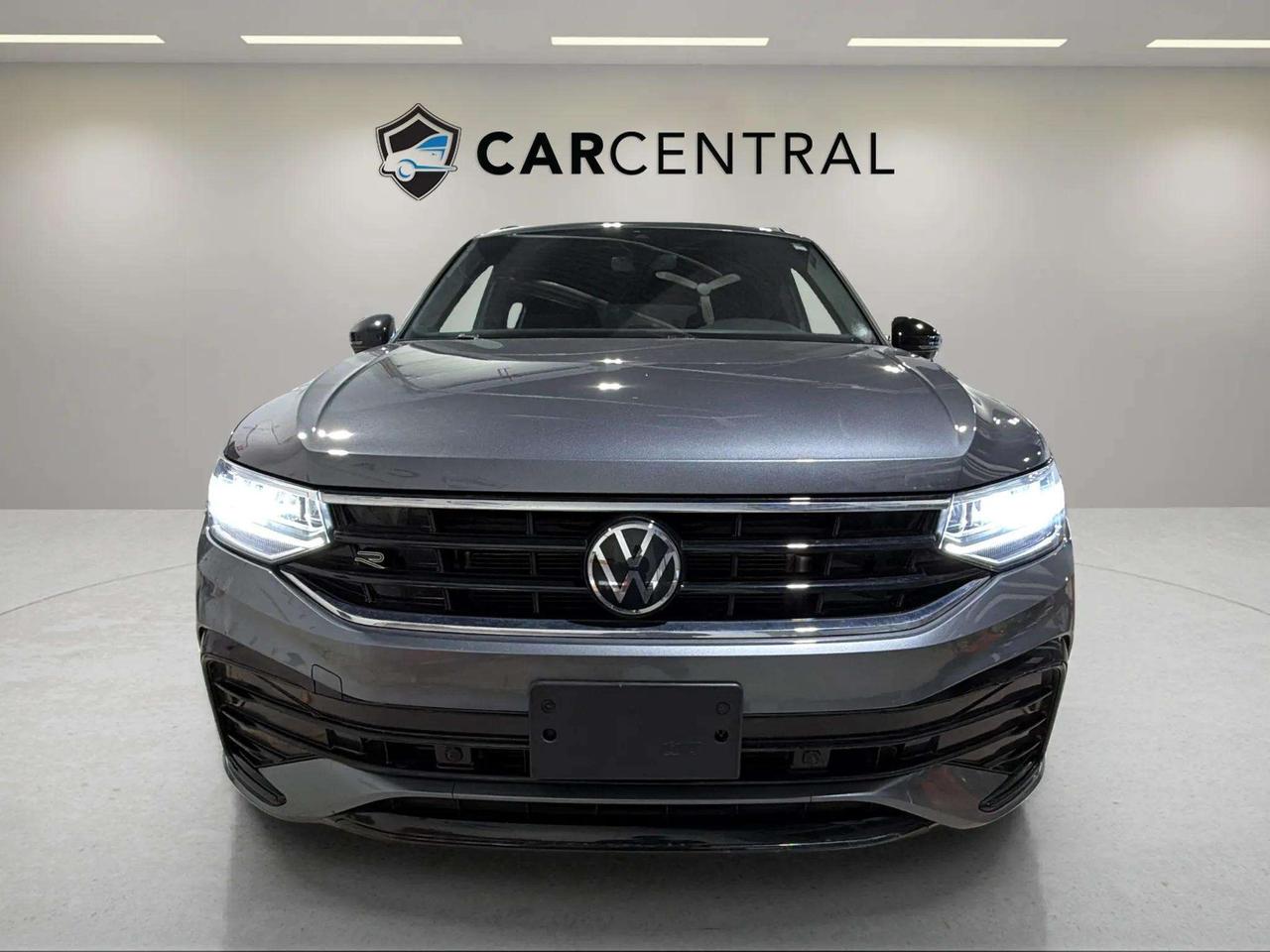 2024 Volkswagen Tiguan COMFORTLINE R LINE BLACK EDITION | CLEAN CARFAX | Photo
