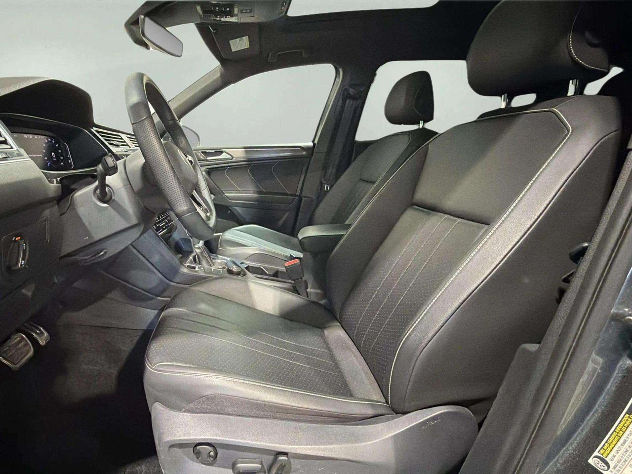 2024 Volkswagen Tiguan COMFORTLINE R LINE BLACK EDITION | CLEAN CARFAX | Photo