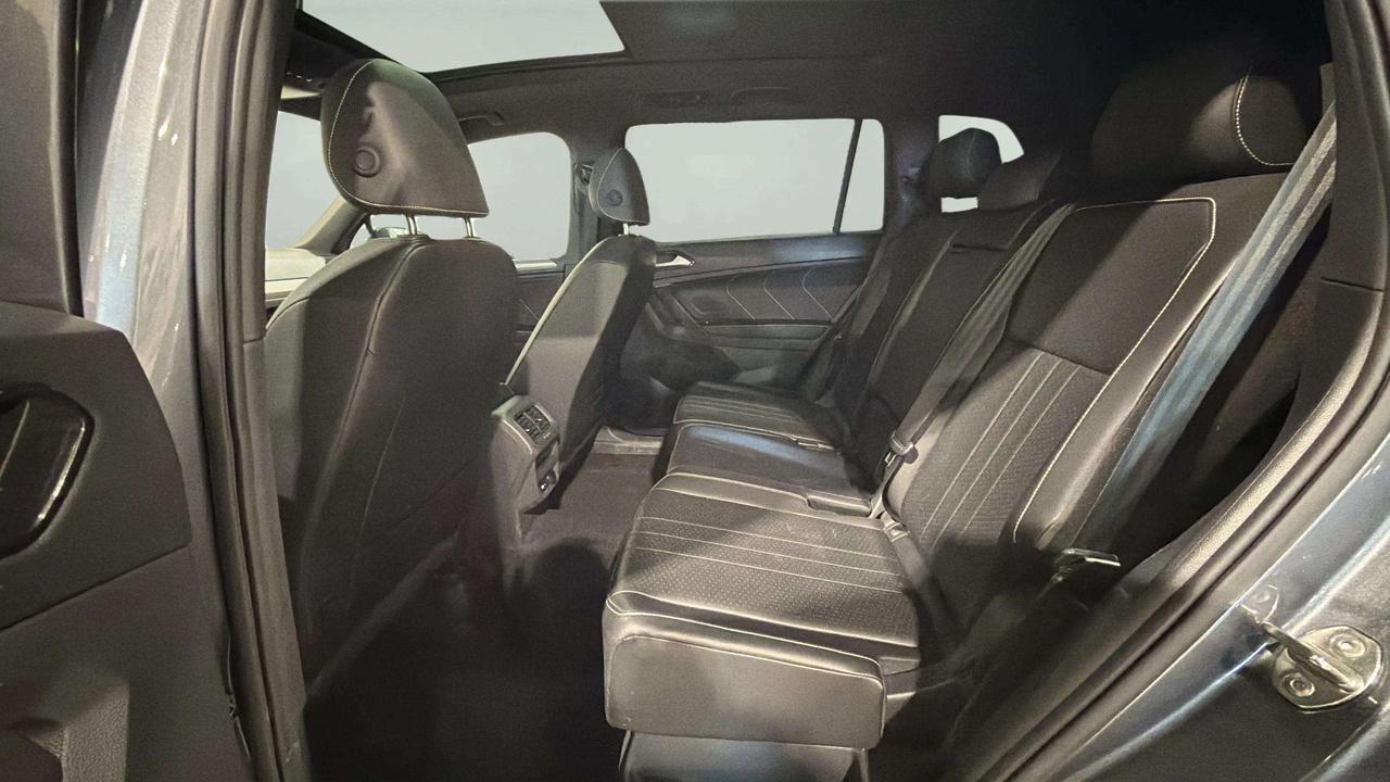 2024 Volkswagen Tiguan COMFORTLINE R LINE BLACK EDITION | CLEAN CARFAX | Photo