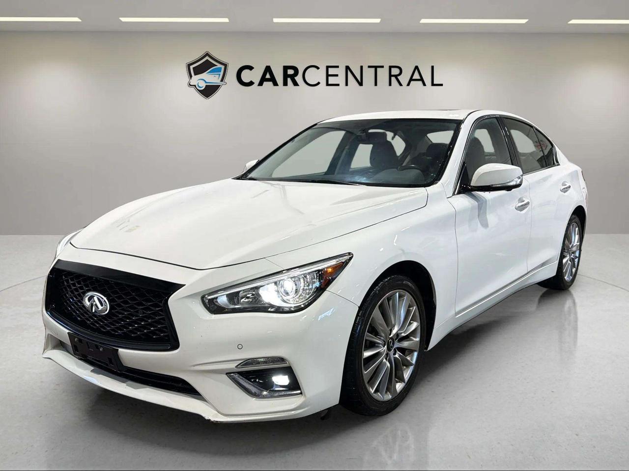 2021 Infiniti Q50 LUXE | AWD | LEATHER | SUNROOF | CLEAN CARFAX | Photo0