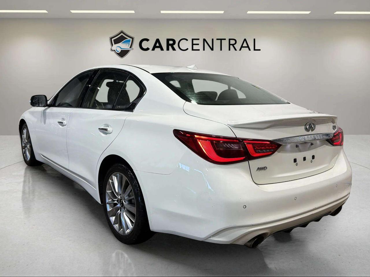 2021 Infiniti Q50 LUXE | AWD | LEATHER | SUNROOF | CLEAN CARFAX | Photo2