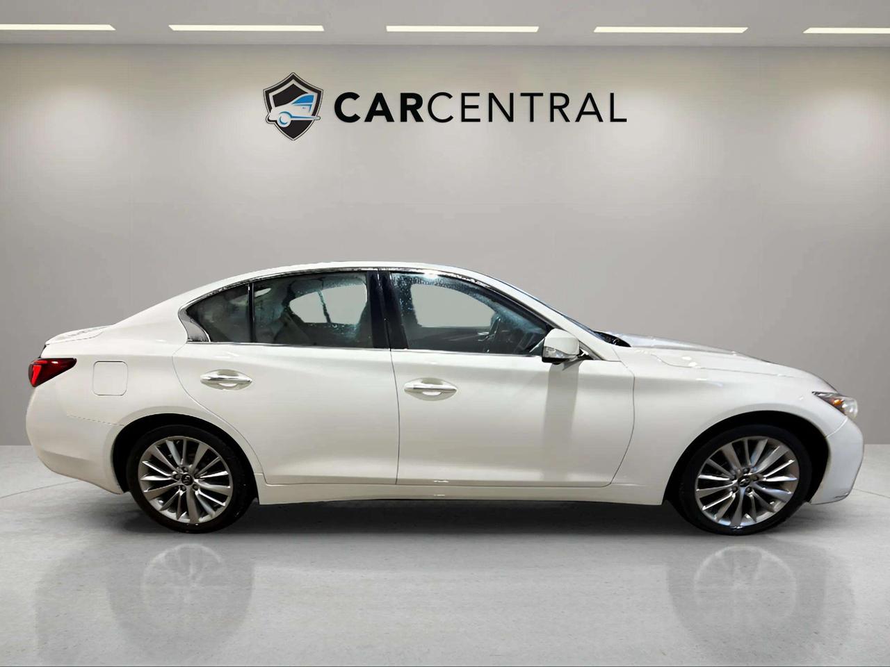 2021 Infiniti Q50 LUXE | AWD | LEATHER | SUNROOF | CLEAN CARFAX | Photo