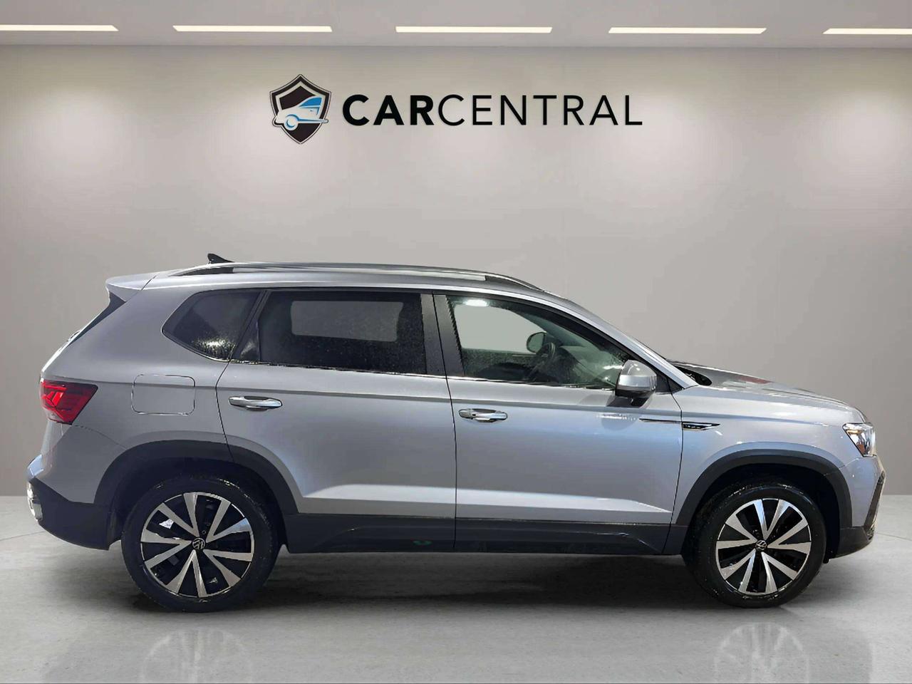2023 Volkswagen Taos COMFORTLINE | PANO ROOF | 1 OWNER | CLEAN CARFAX Photo