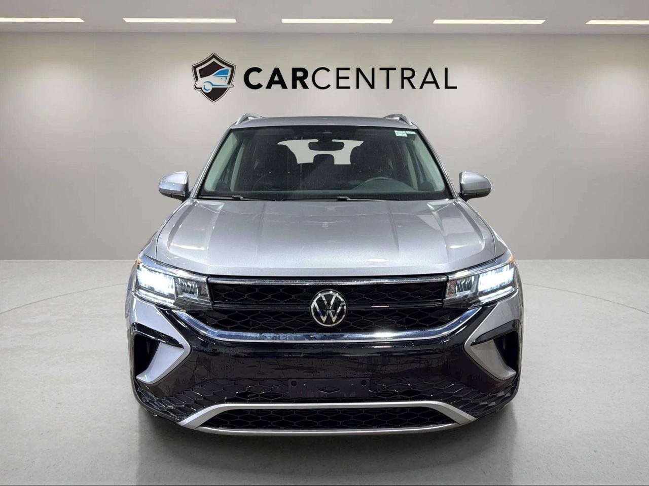 2023 Volkswagen Taos COMFORTLINE | PANO ROOF | 1 OWNER | CLEAN CARFAX Photo