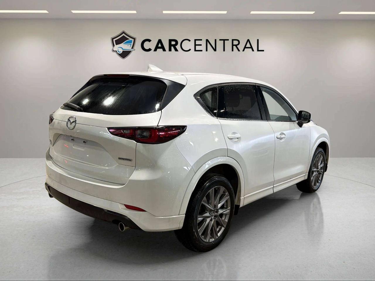 2024 Mazda CX-5 GT | AWD | LEATHER | 1 OWNER | CLEAN CARFAX | Photo4