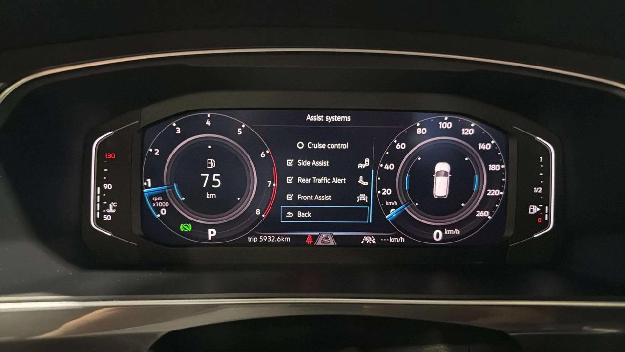 2023 Volkswagen Tiguan COMFORTLINE | R LINE | CLEAN CARFAX| PANO| CARPLAY Photo