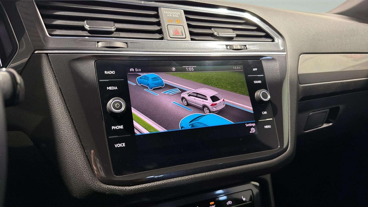 2023 Volkswagen Tiguan COMFORTLINE | R LINE | CLEAN CARFAX| PANO| CARPLAY Photo