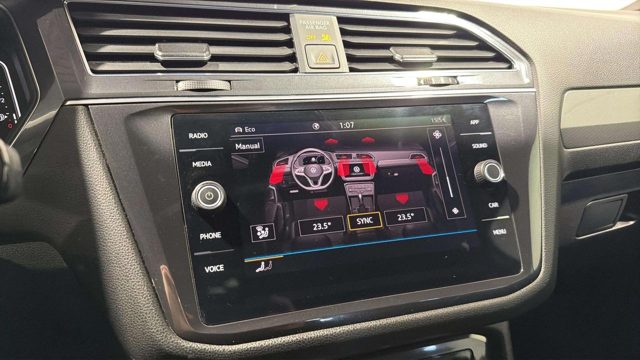 2023 Volkswagen Tiguan COMFORTLINE | R LINE | CLEAN CARFAX| PANO| CARPLAY Photo