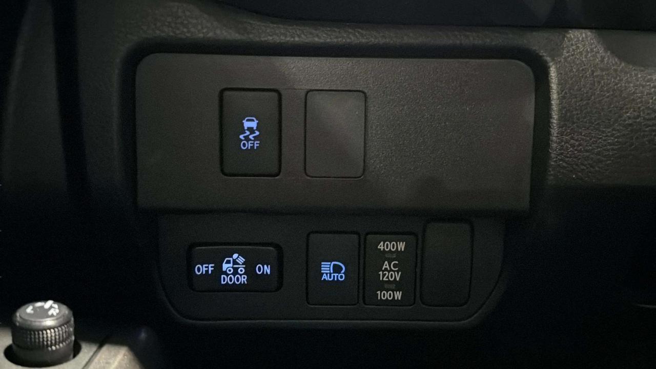 2020 Toyota Tacoma 4X4 | CLEAN CARFAX | HTD SEATS | 23 SERVICE REC Photo