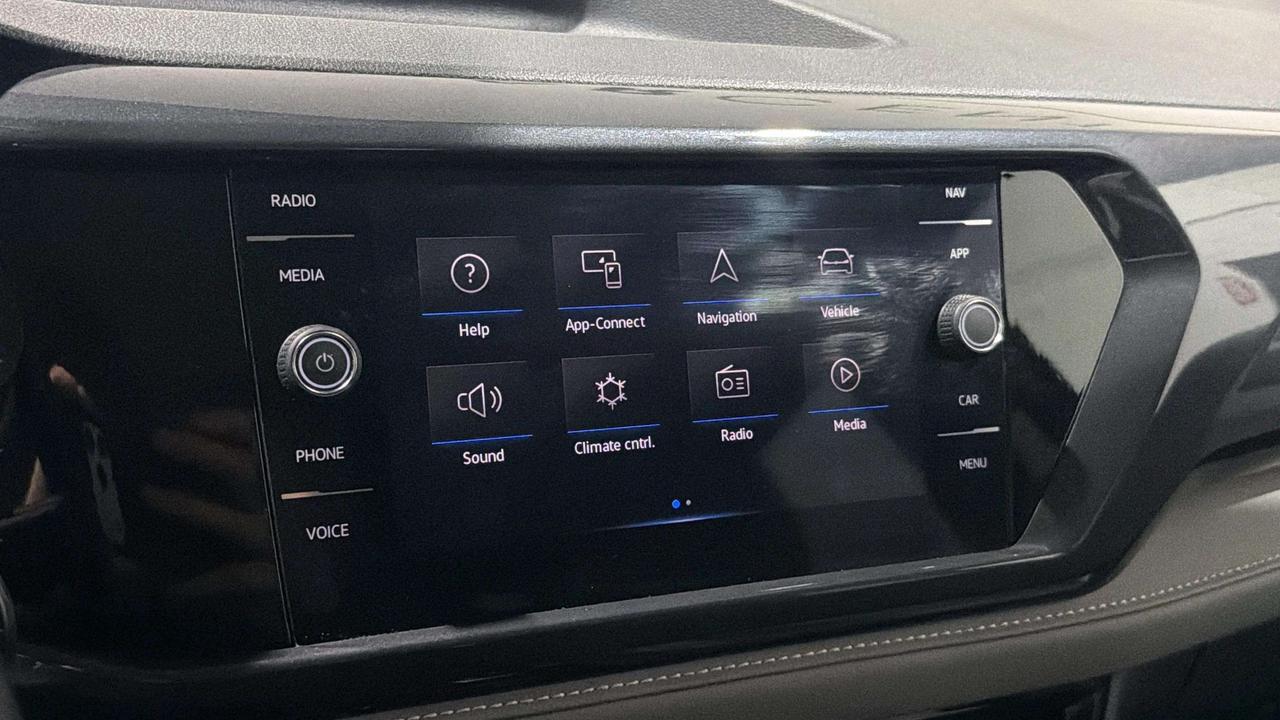 2024 Volkswagen Taos HIGHLINE | CLEAN CARFAX | PANO | CARPLAY | VENT SE Photo