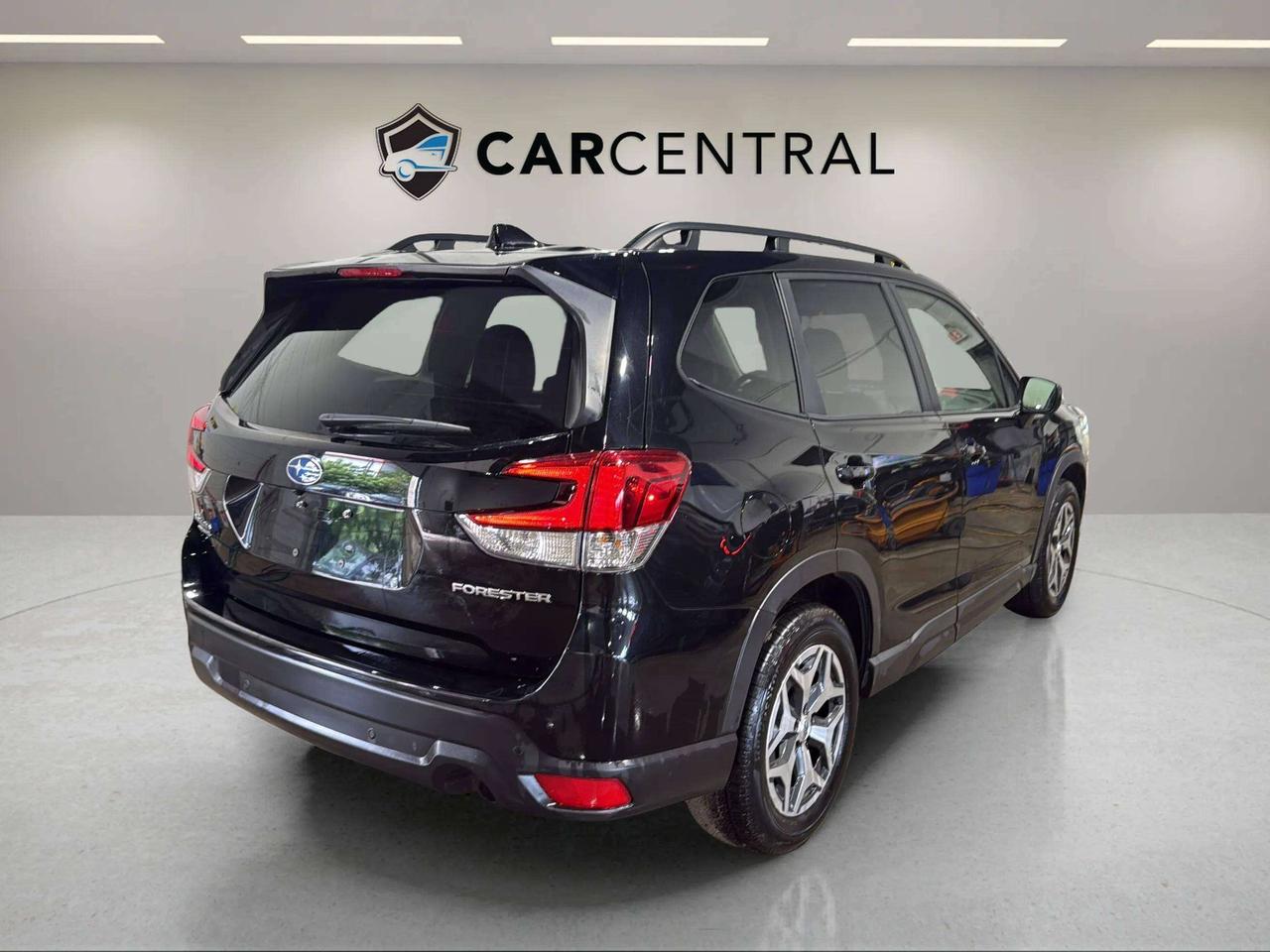 2024 Subaru Forester TOURING|CLEAN CARFAX|SUNROOF|LOW KMS|ADAP CRUISE Photo