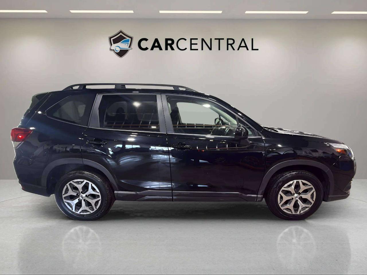 2024 Subaru Forester TOURING|CLEAN CARFAX|SUNROOF|LOW KMS|ADAP CRUISE Photo