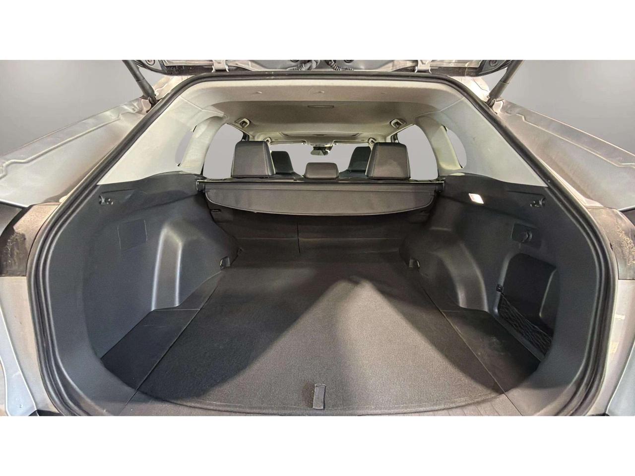 2024 Toyota RAV4 XLE|CLEAN CARFAX|1OWNER|ROOF|LEATHER|PWR LIFTGATE Photo