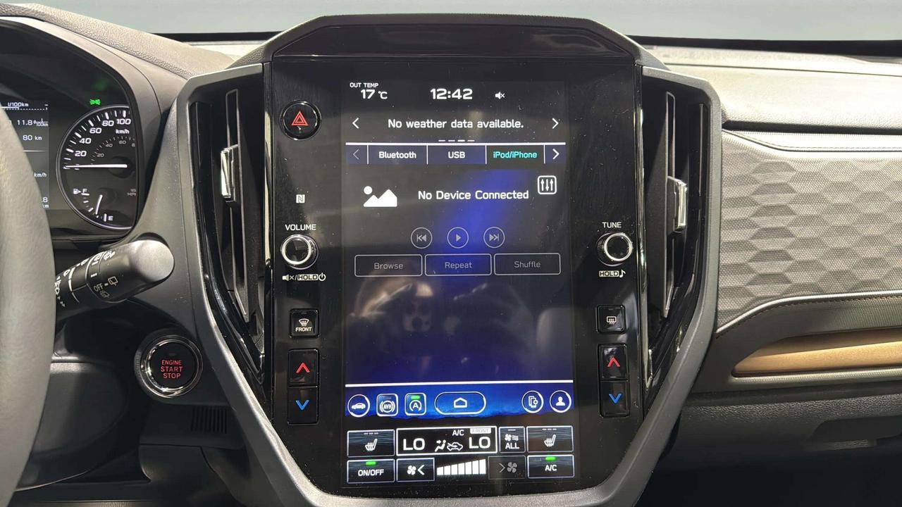 2025 Subaru Forester SPORT |LEATHER| CLEANCARFAX| PANO| CARPLAY Photo
