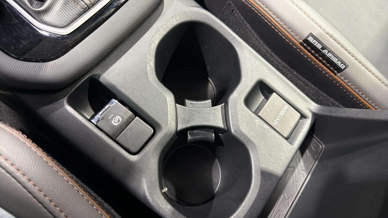 2025 Subaru Forester SPORT |LEATHER| CLEANCARFAX| PANO| CARPLAY Photo