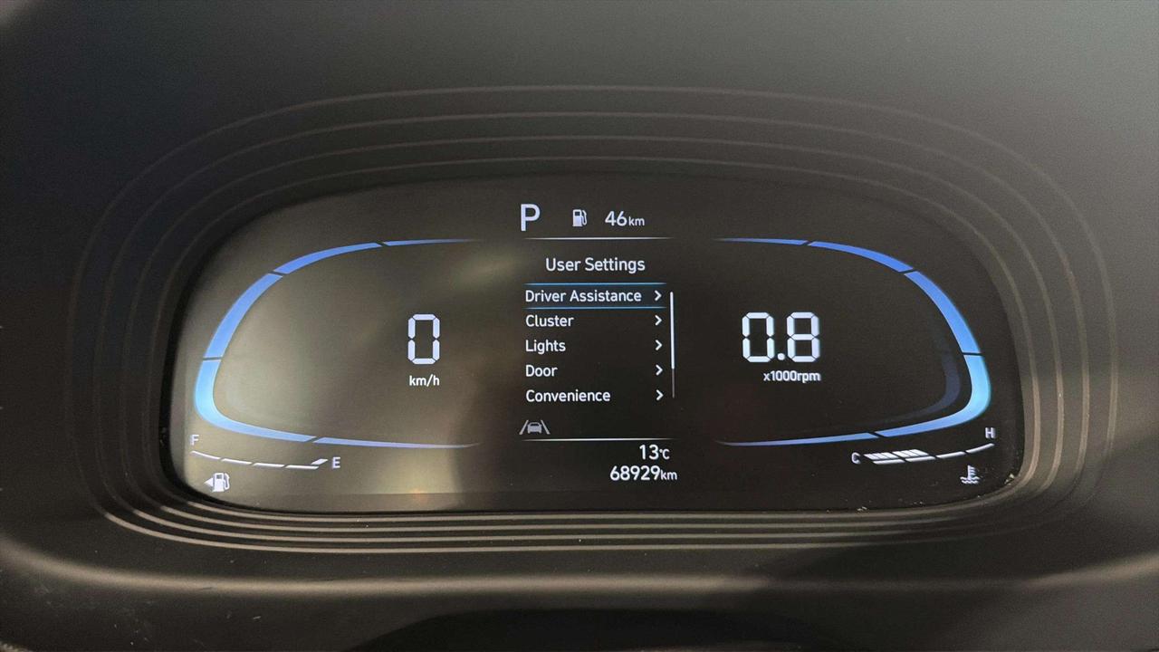 2024 Hyundai Venue PREFERRED | CLEAN CARFAX | LOW KMS|1 OWNER Photo