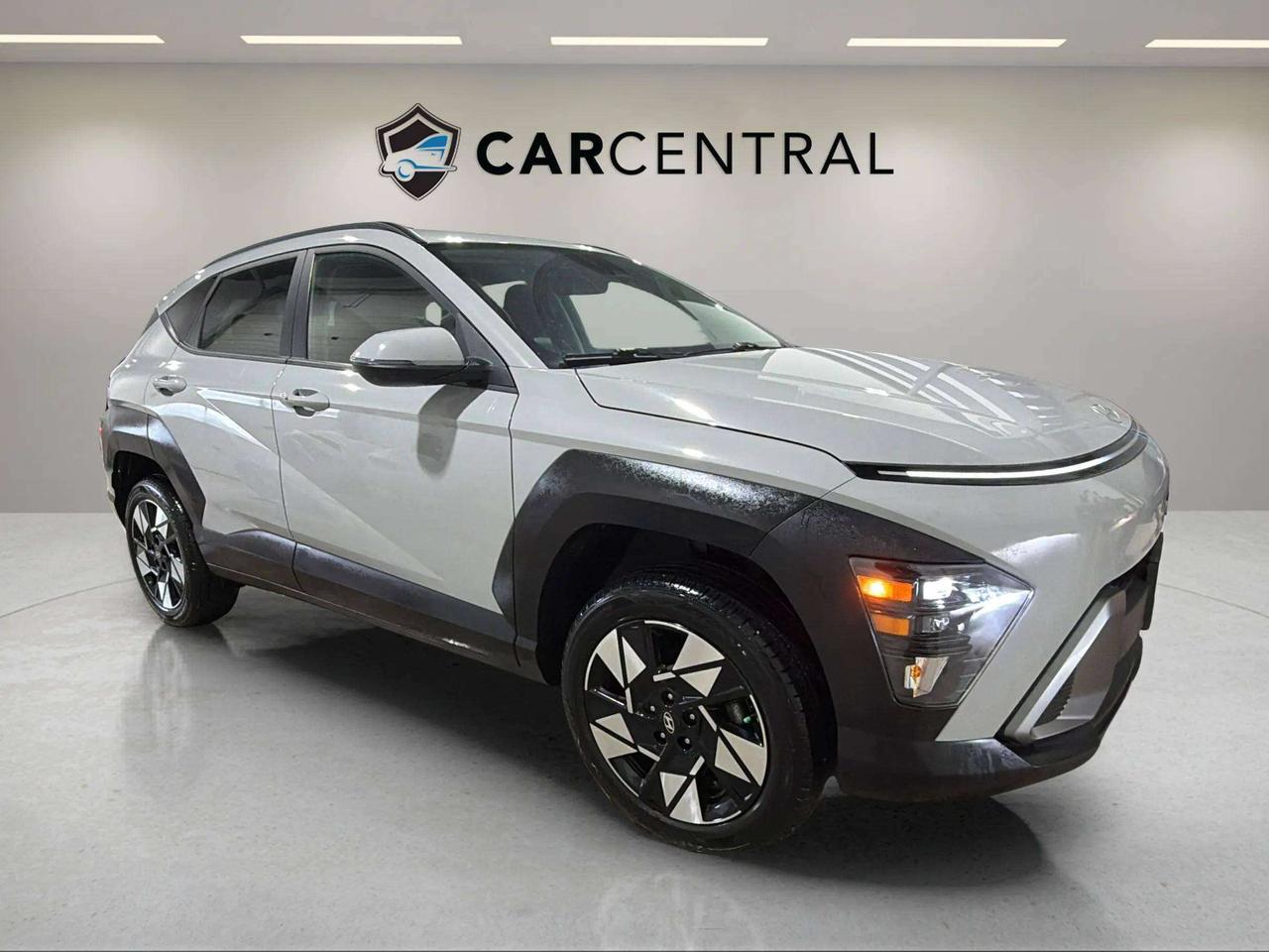 2024 Hyundai KONA PREFERRED | AWD | CLEAN CARFAX| 1 OWNER | CARPLAY Photo