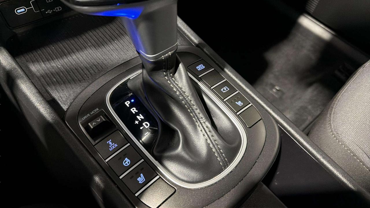 2024 Hyundai KONA PREFERRED | AWD | CLEAN CARFAX| 1 OWNER | CARPLAY Photo