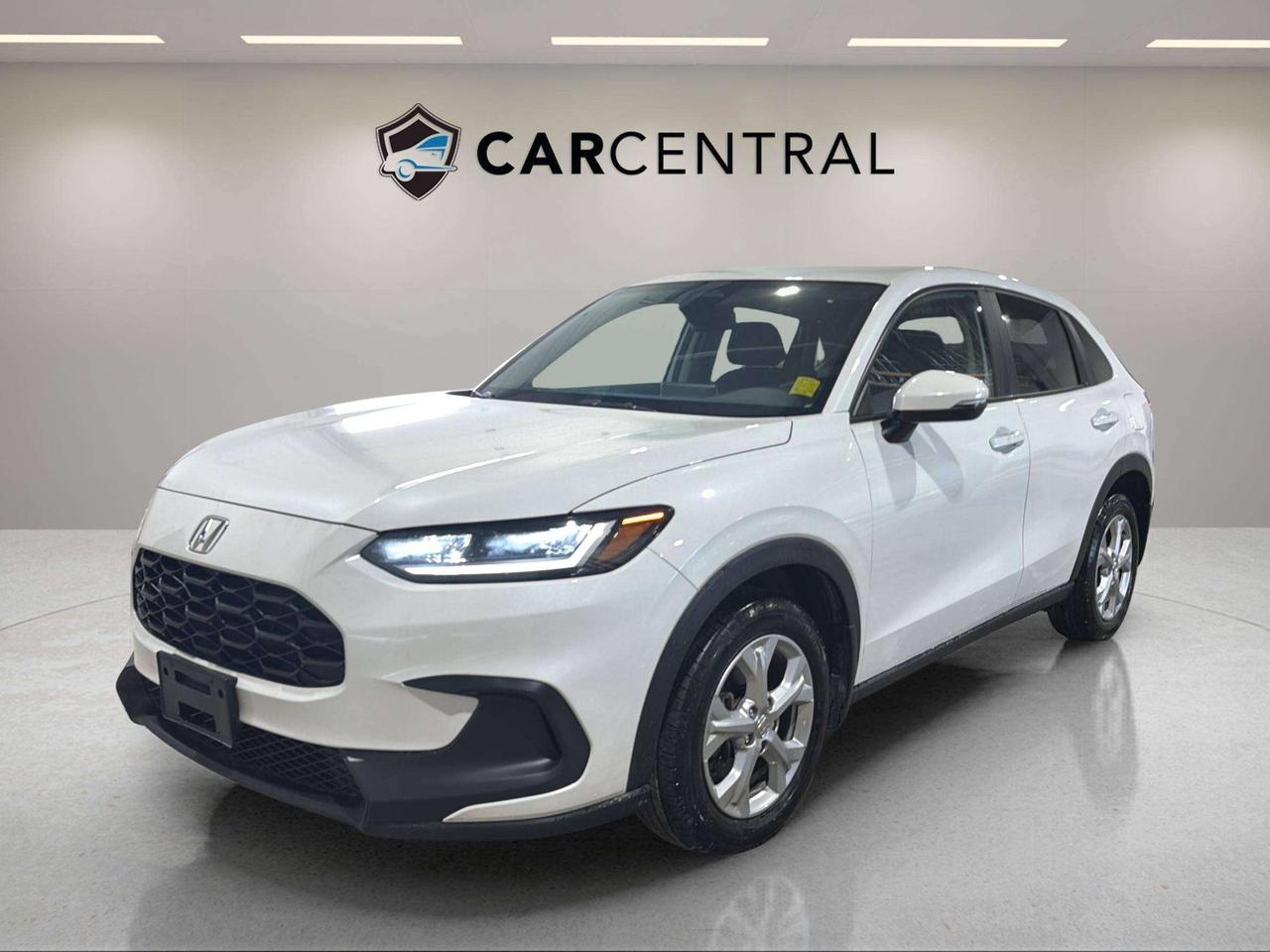 2023 Honda HR-V LX | AWD | CLEAN CARFAX | CARPLAY | HTD SEATS Photo0