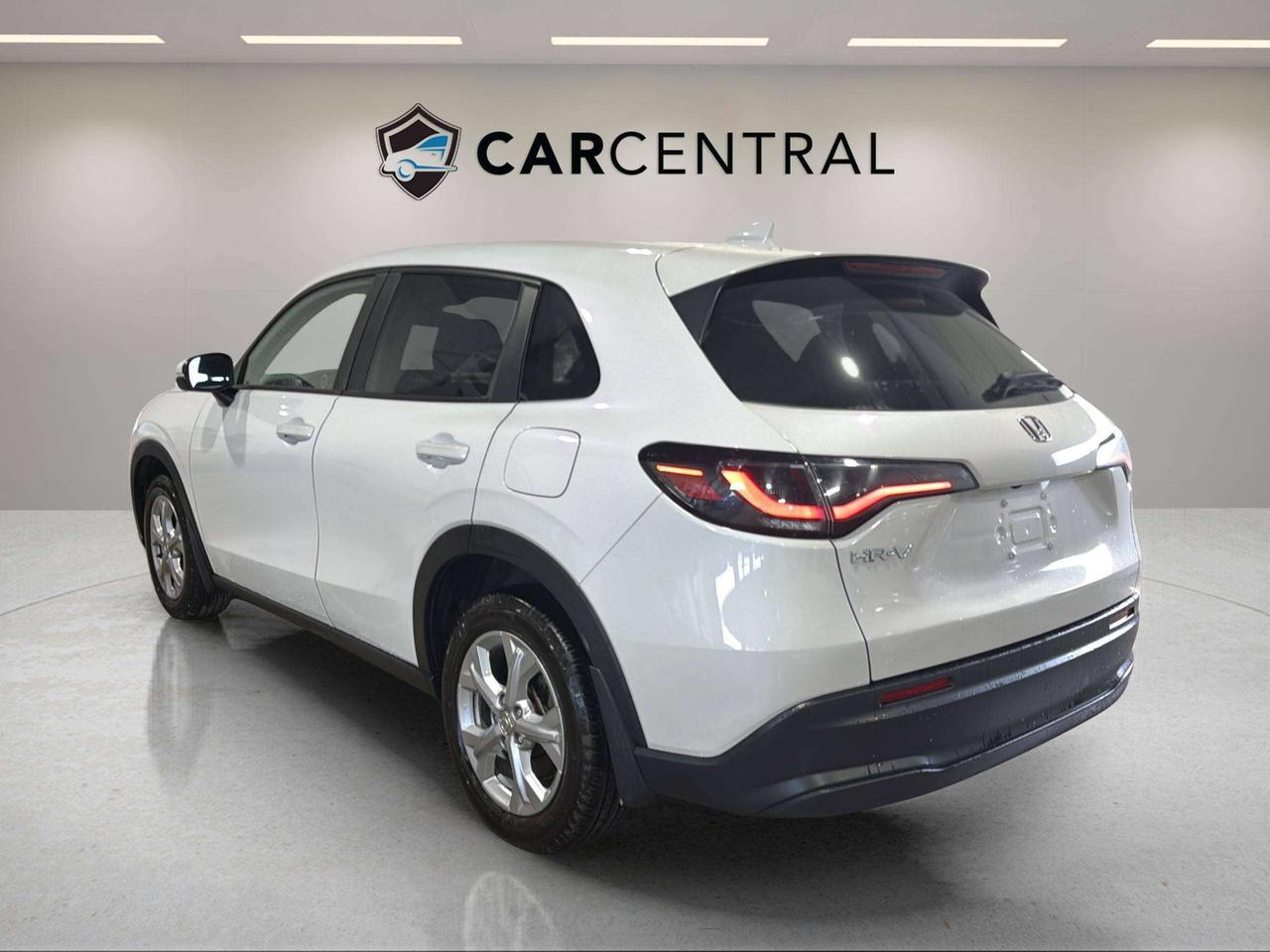 2023 Honda HR-V LX | AWD | CLEAN CARFAX | CARPLAY | HTD SEATS Photo