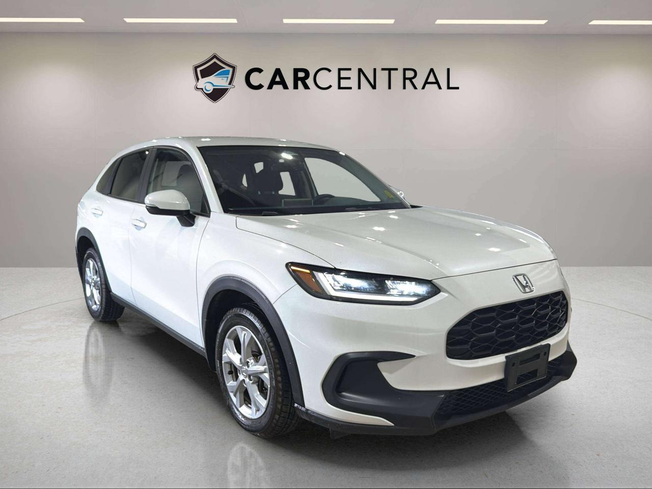 2023 Honda HR-V LX | AWD | CLEAN CARFAX | CARPLAY | HTD SEATS Photo