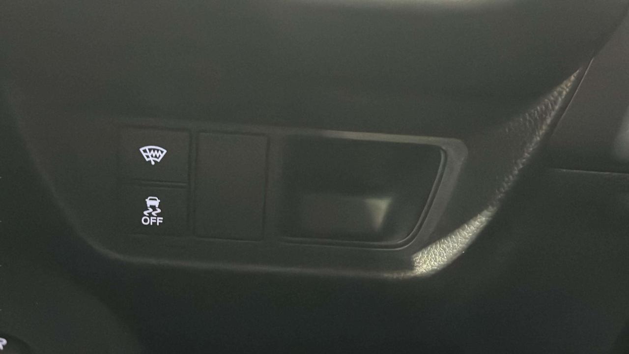 2023 Honda HR-V LX | AWD | CLEAN CARFAX | CARPLAY | HTD SEATS Photo