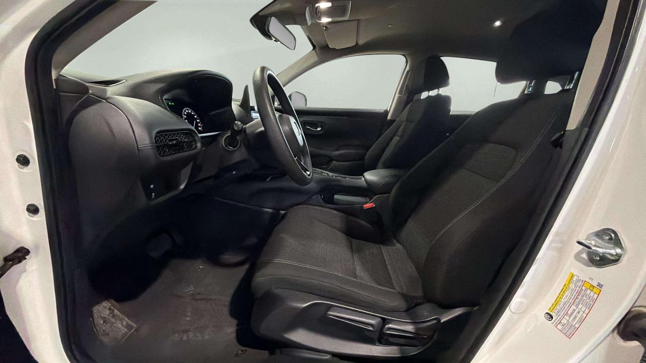 2023 Honda HR-V LX | AWD | CLEAN CARFAX | CARPLAY | HTD SEATS Photo