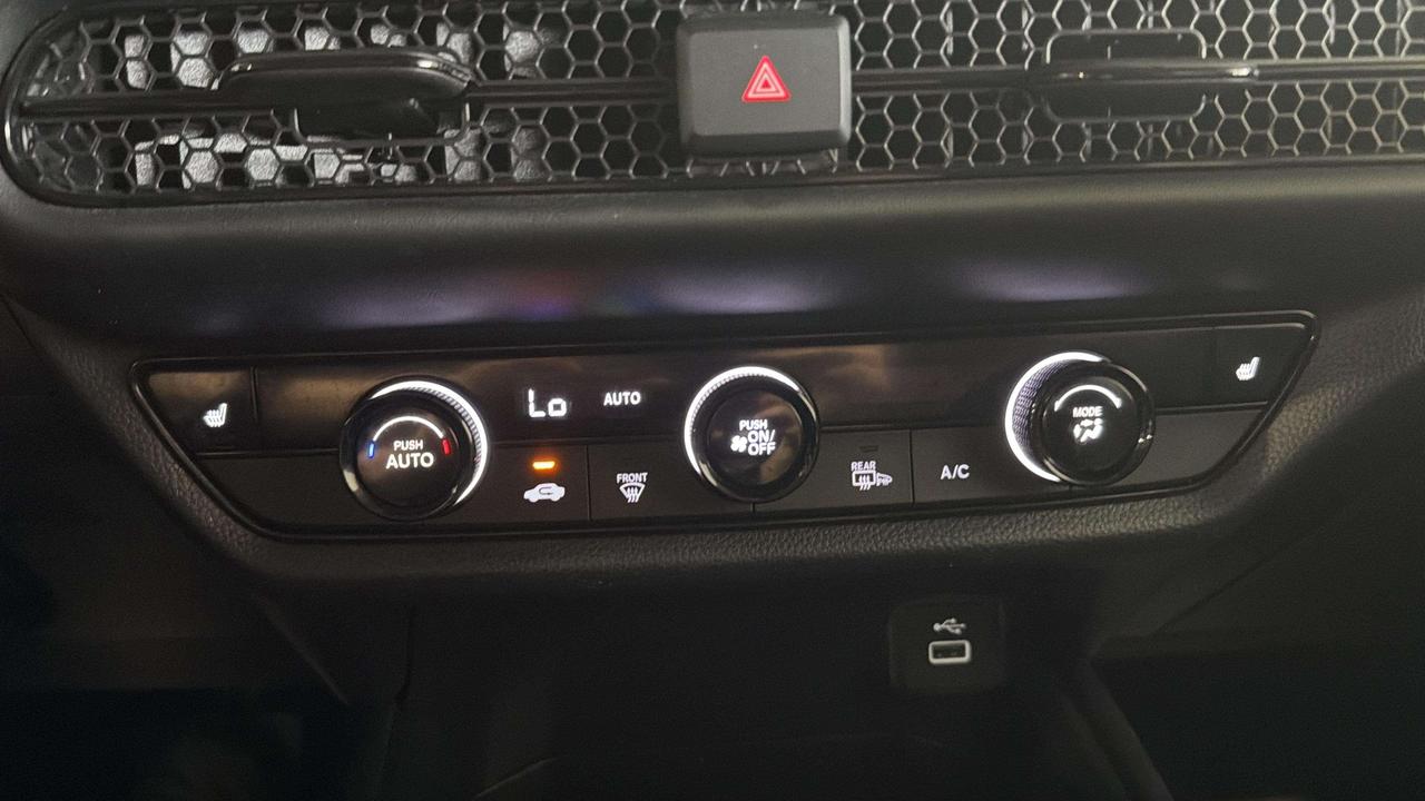2023 Honda HR-V LX | AWD | CLEAN CARFAX | CARPLAY | HTD SEATS Photo