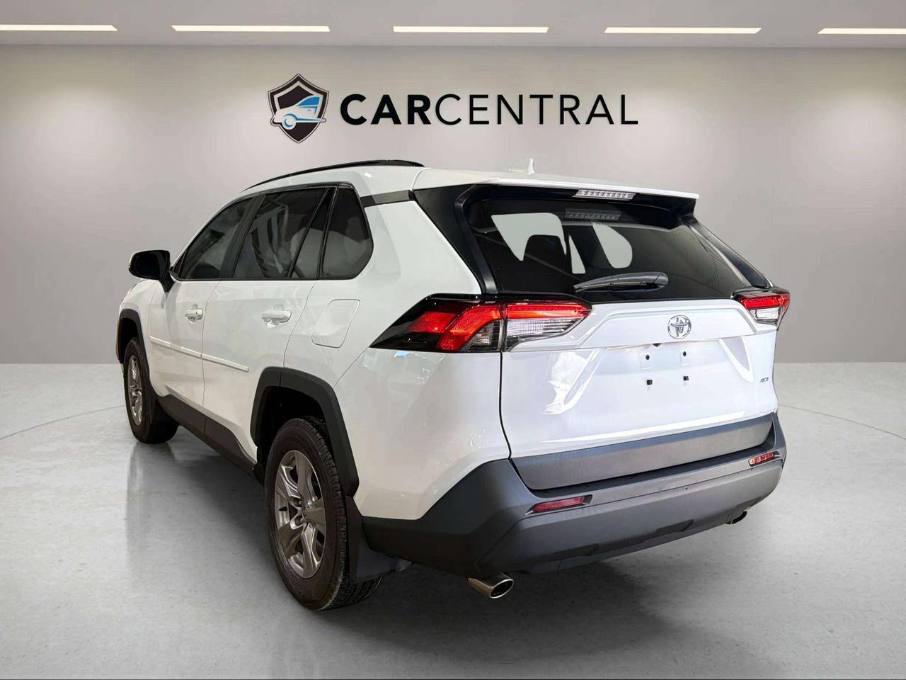 2022 Toyota RAV4 XLE | AWD | SUNROOF | 1 OWNER | CLEAN CARFAX | Photo