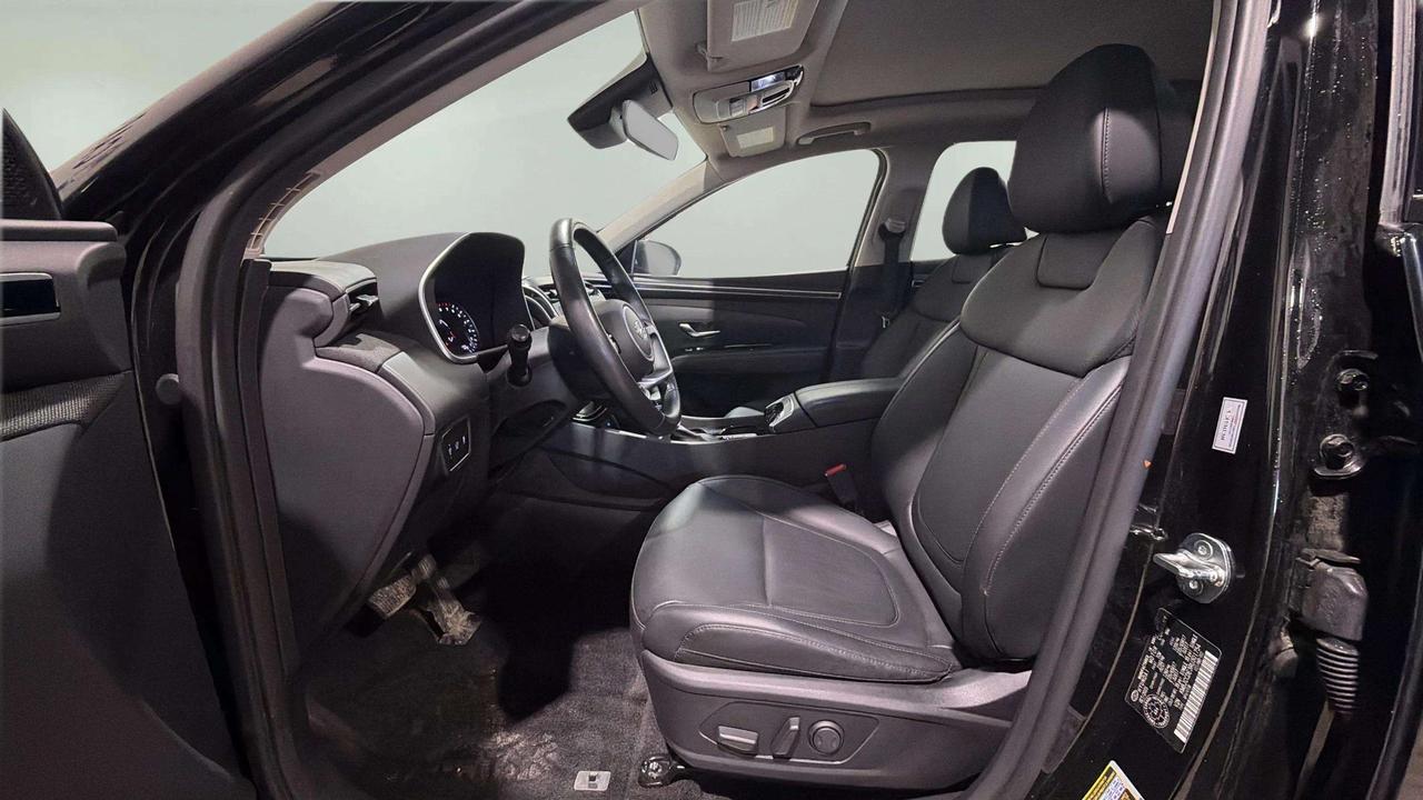 2024 Hyundai Tucson TREND | AWD | LEATHER | ROOF | CLEAN CARFAX | Photo