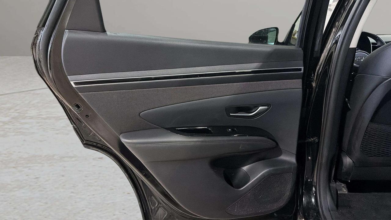 2024 Hyundai Tucson TREND | AWD | LEATHER | ROOF | CLEAN CARFAX | Photo