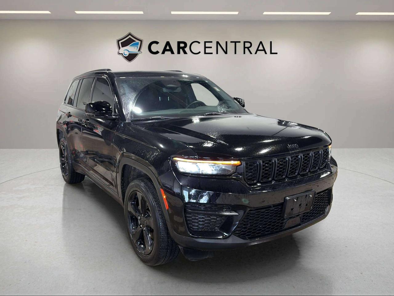 2023 Jeep Grand Cherokee ALTITUDE |CLEAN CARFAX|STARTER|SUNROOF|BLK DIAMOND Photo