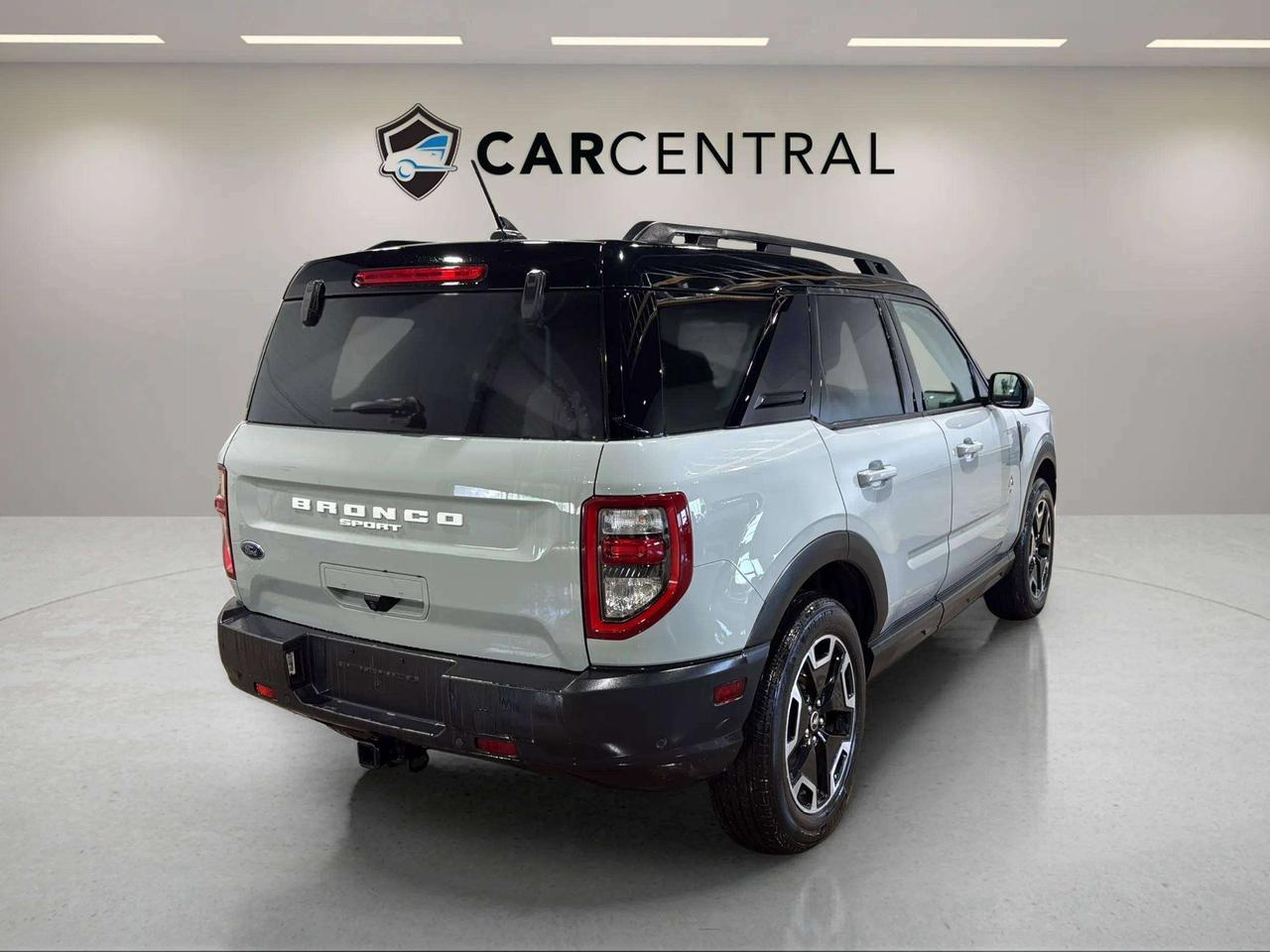 2022 Ford Bronco Sport OUTER BANKS| CLEAN CARFAX| CO-PILOT 360| TECH PACK Photo