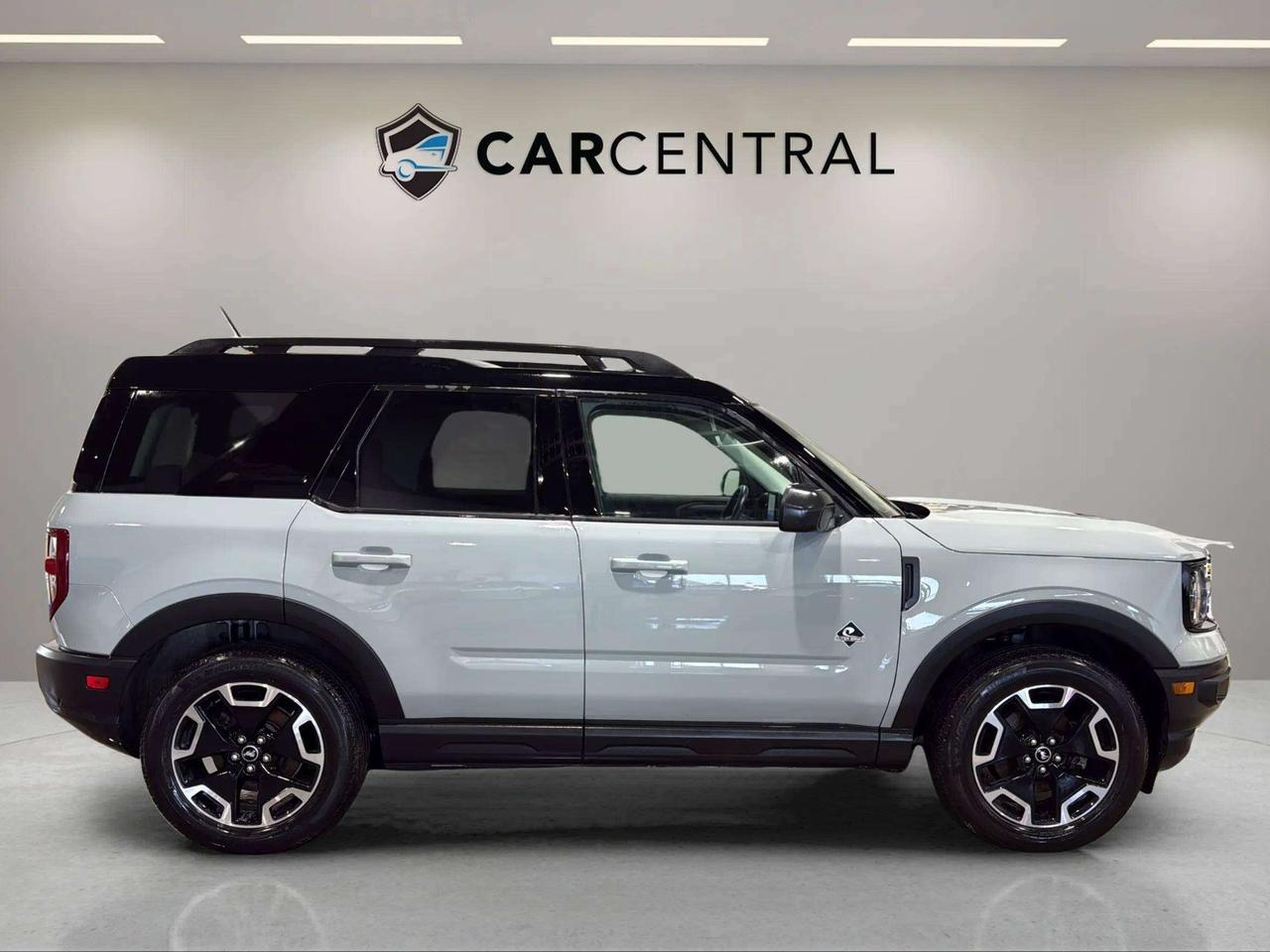2022 Ford Bronco Sport OUTER BANKS| CLEAN CARFAX| CO-PILOT 360| TECH PACK Photo