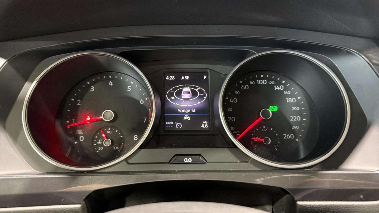 2021 Volkswagen Tiguan COMFORTLINE| CLEAN CARFAX | CARPLAY | PANO|1 OWNER Photo
