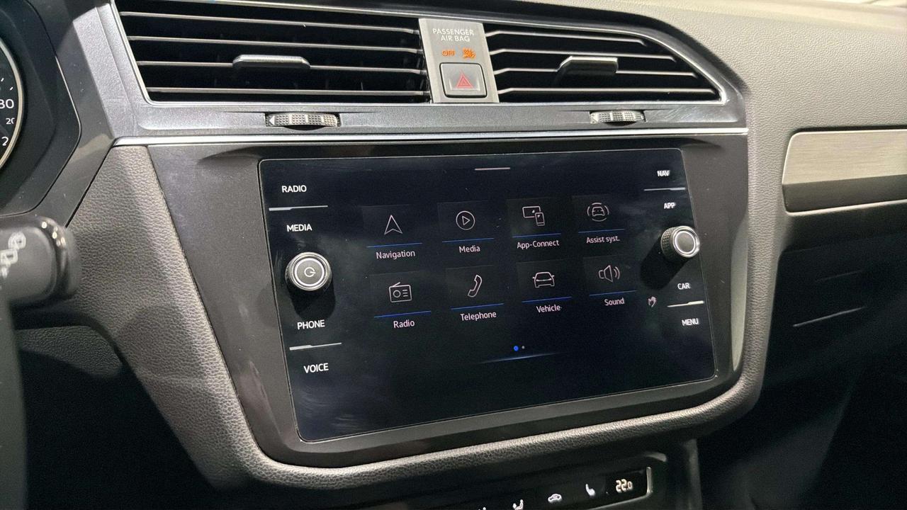 2021 Volkswagen Tiguan COMFORTLINE| CLEAN CARFAX | CARPLAY | PANO|1 OWNER Photo