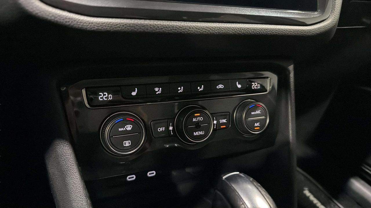 2021 Volkswagen Tiguan COMFORTLINE| CLEAN CARFAX | CARPLAY | PANO|1 OWNER Photo