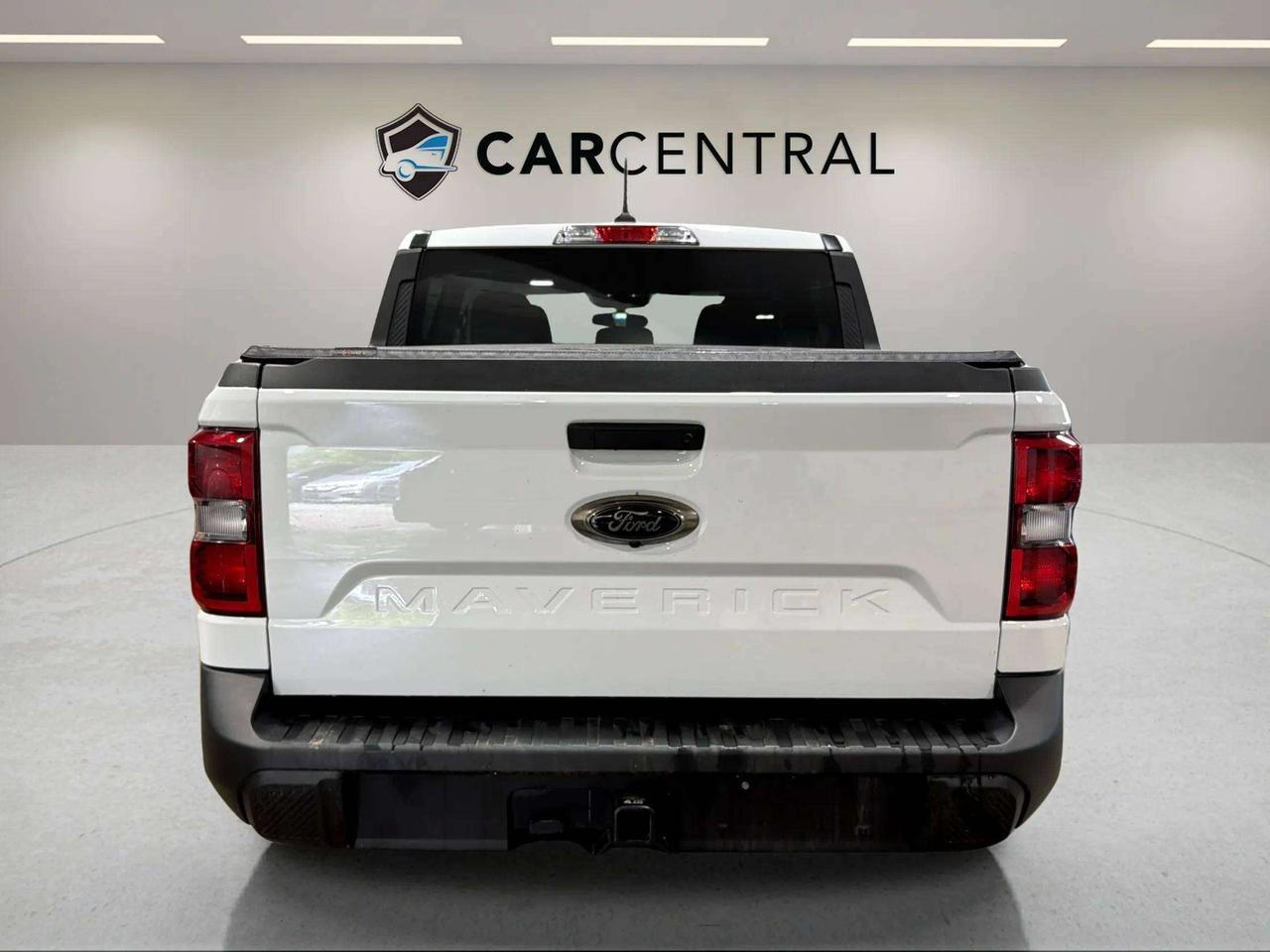 2024 Ford Maverick XLT | LUXURY PKG| BLACK APPEARANCE PKG| 18" ALLOYS Photo3