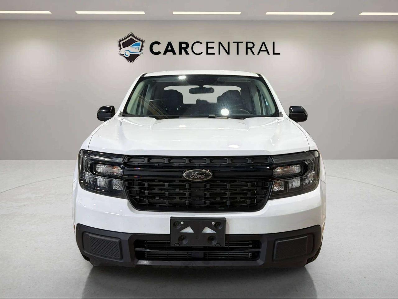 2024 Ford Maverick XLT | LUXURY PKG| BLACK APPEARANCE PKG| 18" ALLOYS Photo
