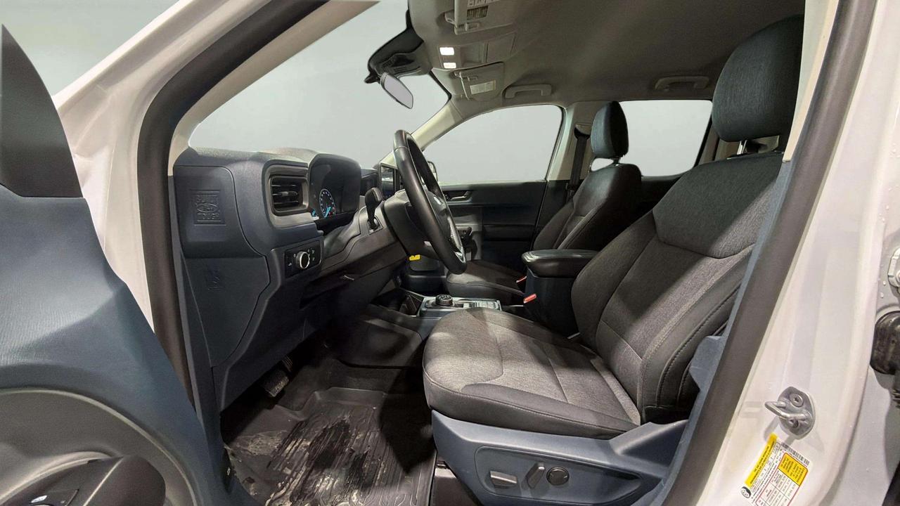 2024 Ford Maverick XLT | LUXURY PKG| BLACK APPEARANCE PKG| 18" ALLOYS Photo