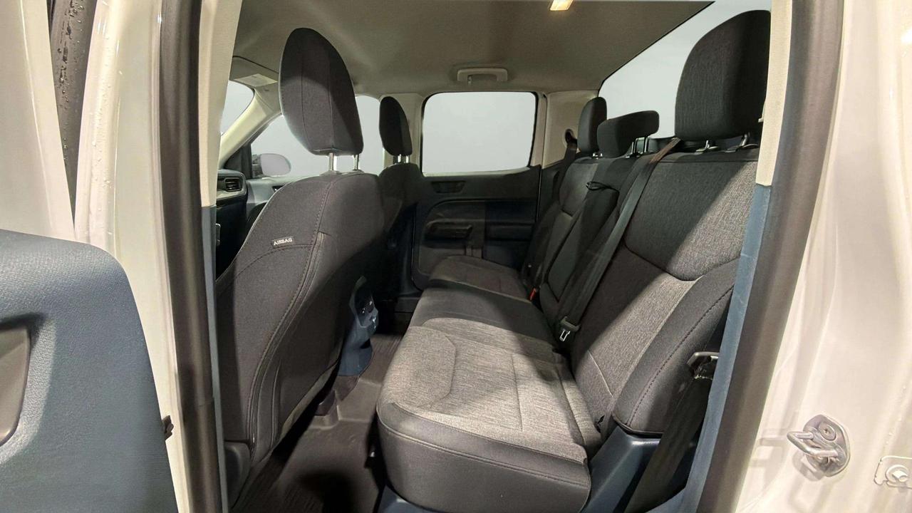 2024 Ford Maverick XLT | LUXURY PKG| BLACK APPEARANCE PKG| 18" ALLOYS Photo