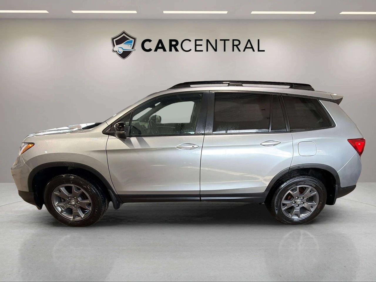 2022 Honda Passport SPORT | CLEAN CARFAX | SUNROOF | HONDA SENSING Photo