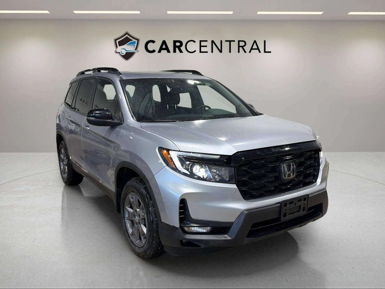 2022 Honda Passport SPORT | CLEAN CARFAX | SUNROOF | HONDA SENSING Photo