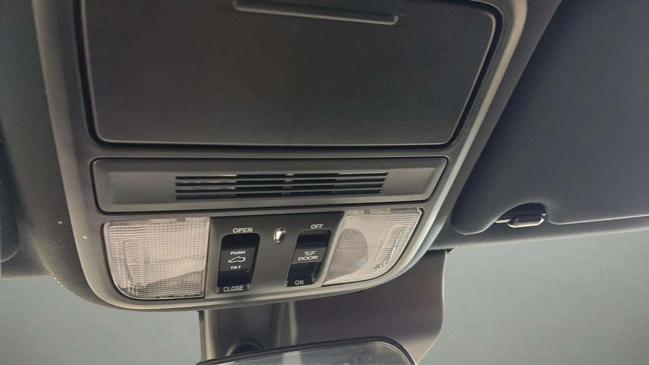 2022 Honda Passport SPORT | CLEAN CARFAX | SUNROOF | HONDA SENSING Photo